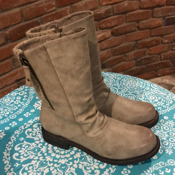 Nwt Tan Muk Luks Womens Boots Size 7m 